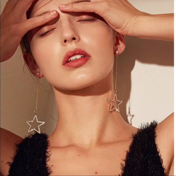 Jewelry - • Mae • Drop Star Chain Earrings